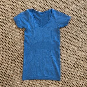 Lululemon Short Sleeve Blue Swiftly Tech Shirt - Size 4